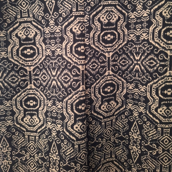 Ambiance Apparel Black & Nude Large Aztec Geometric Summer Dress - Picture 6 of 10